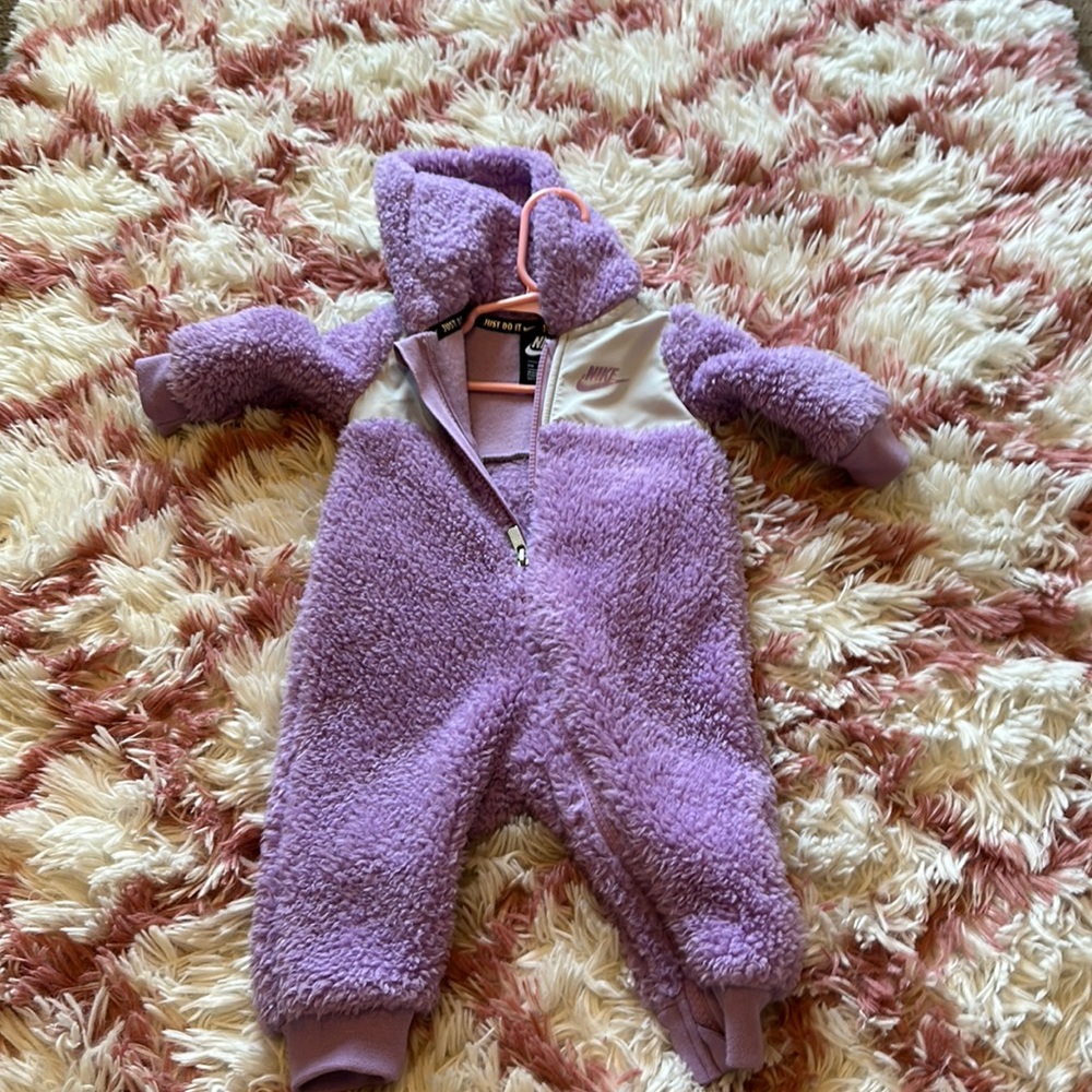 Nike sweatsuit